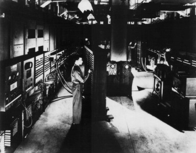 Classic_shot_of_the_ENIAC